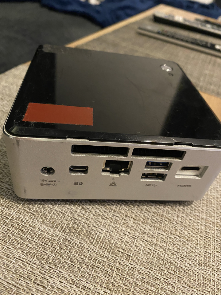 Mikrokomputer Mini PC Intel NUC5i5RYH - Tööriist/ Seadmed: pilt 2 Mikrokomputer Mini PC Intel NUC5i5RYH - Tööriist/ Seadmed: pilt 2