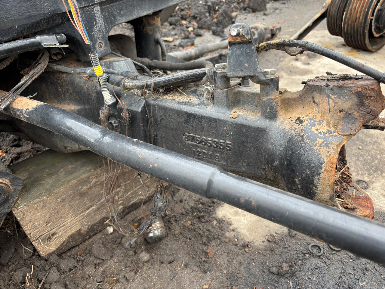 New Holland T6.175 T7.235 Most Przedni 87565355 - Esitelg - Põllutööseade: pilt 1 New Holland T6.175 T7.235 Most Przedni 87565355 - Esitelg - Põllutööseade: pilt 1