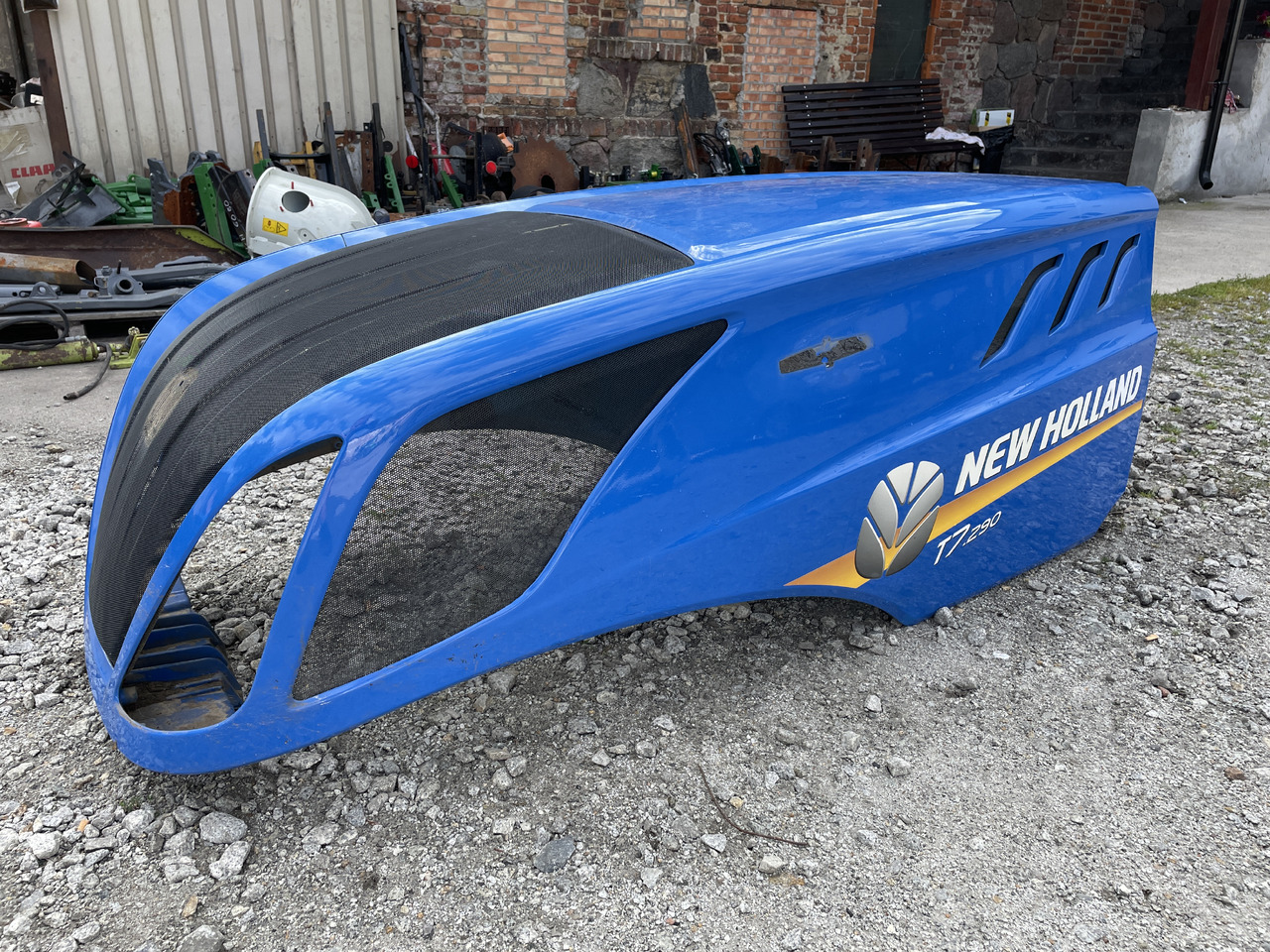 New Holland T7.275 T7.290 T7.315 - maska silnika 47731212 - Kapotikaas - Põllutööseade: pilt 1 New Holland T7.275 T7.290 T7.315 - maska silnika 47731212 - Kapotikaas - Põllutööseade: pilt 1