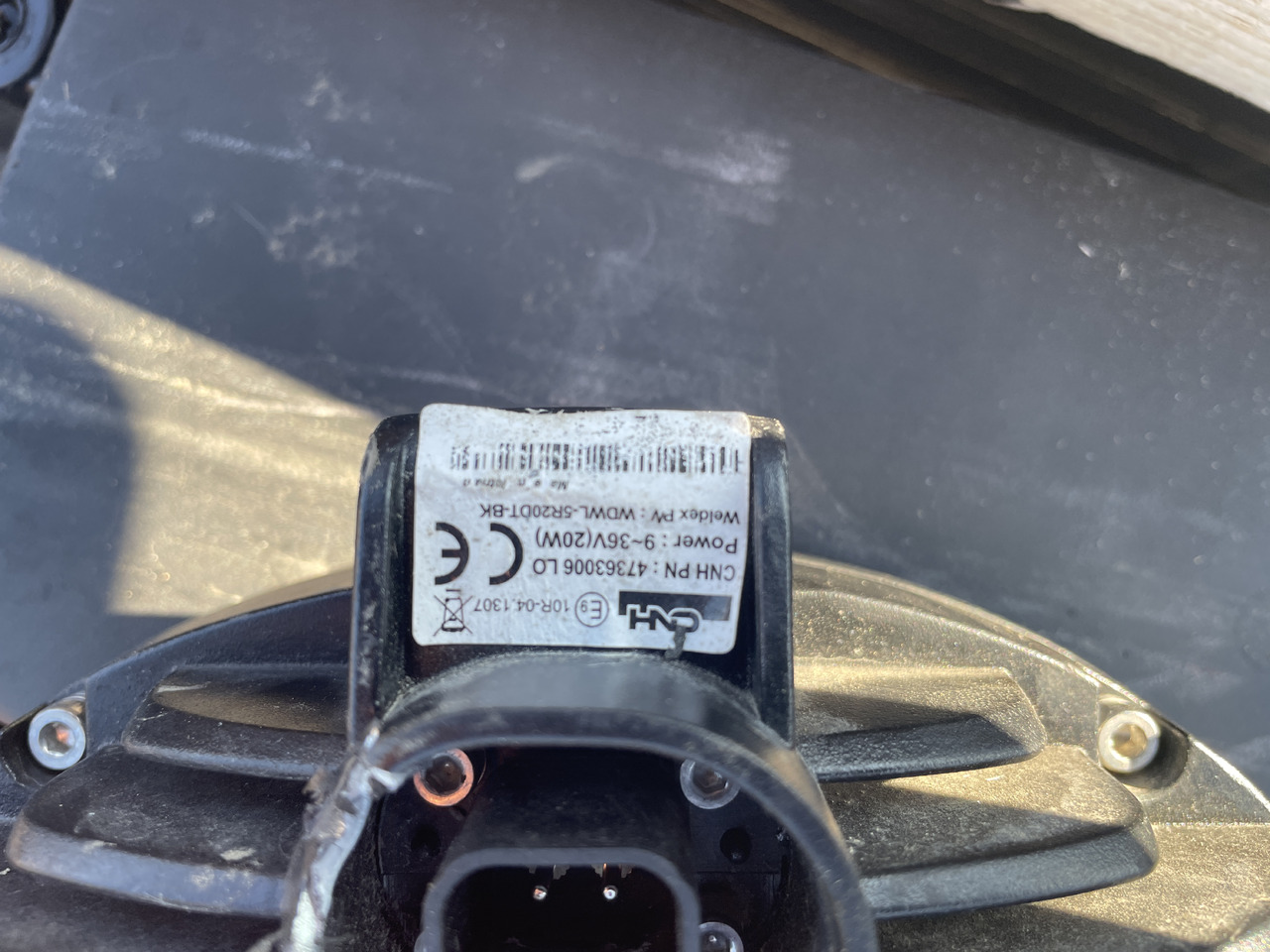 New Holland T7 - lampa robocza 47363006 - Tuled/ Valgus - Põllutööseade: pilt 2 New Holland T7 - lampa robocza 47363006 - Tuled/ Valgus - Põllutööseade: pilt 2