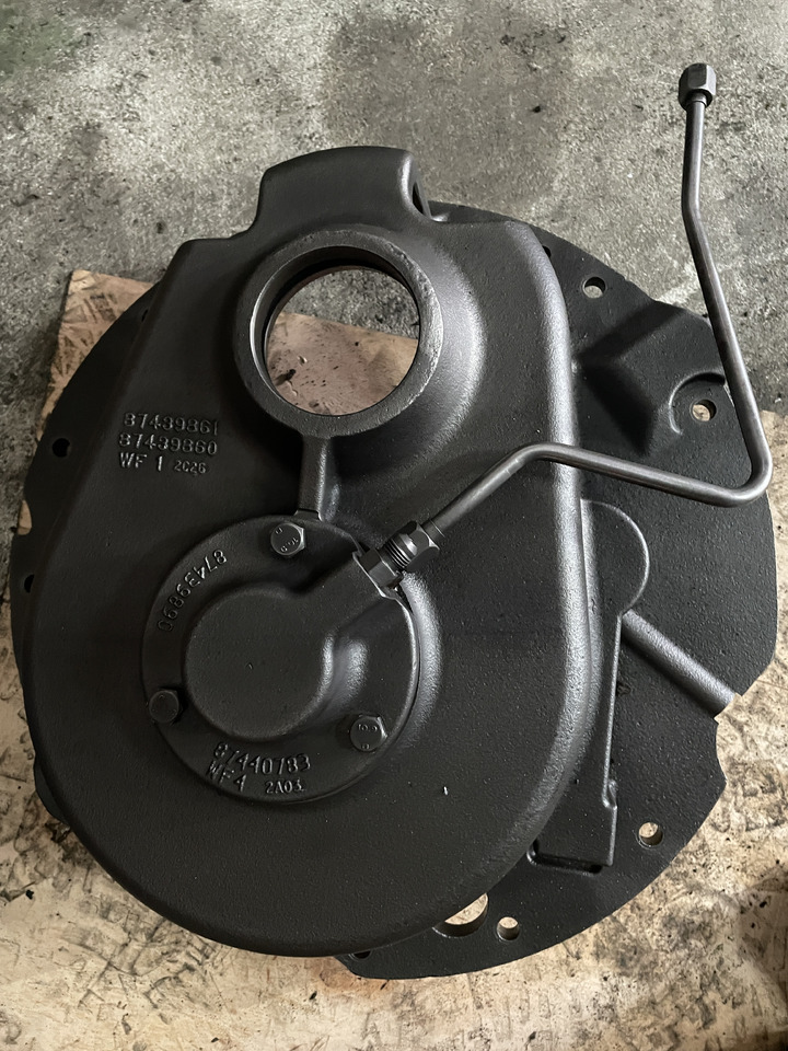 New Holland T8 Case Magnum - element nośny 87439890 - Jõuülekanne - Põllutööseade: pilt 1 New Holland T8 Case Magnum - element nośny 87439890 - Jõuülekanne - Põllutööseade: pilt 1