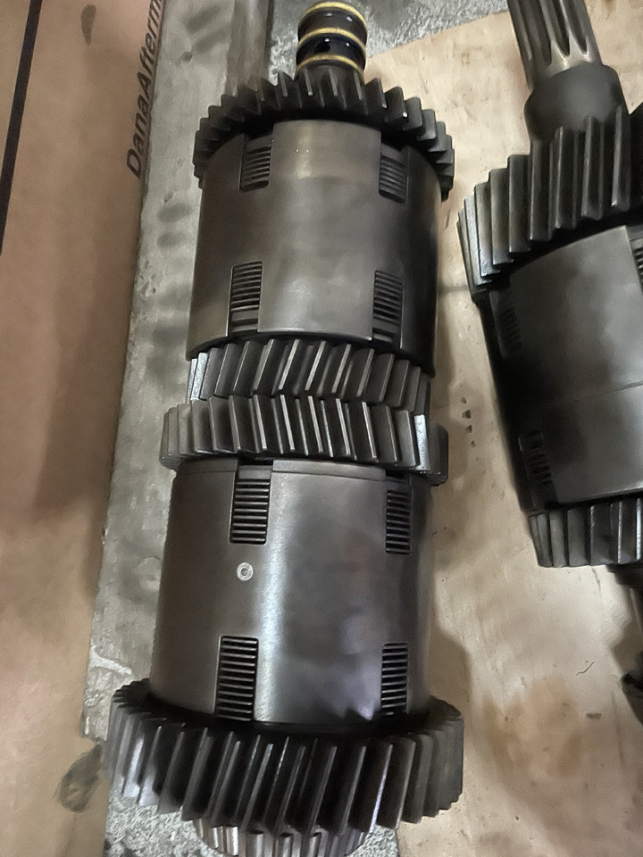 New Holland T8 Case Magnum - kosze skrzyni biegów - Käigukast ja varuosad - Põllutööseade: pilt 1 New Holland T8 Case Magnum - kosze skrzyni biegów - Käigukast ja varuosad - Põllutööseade: pilt 1