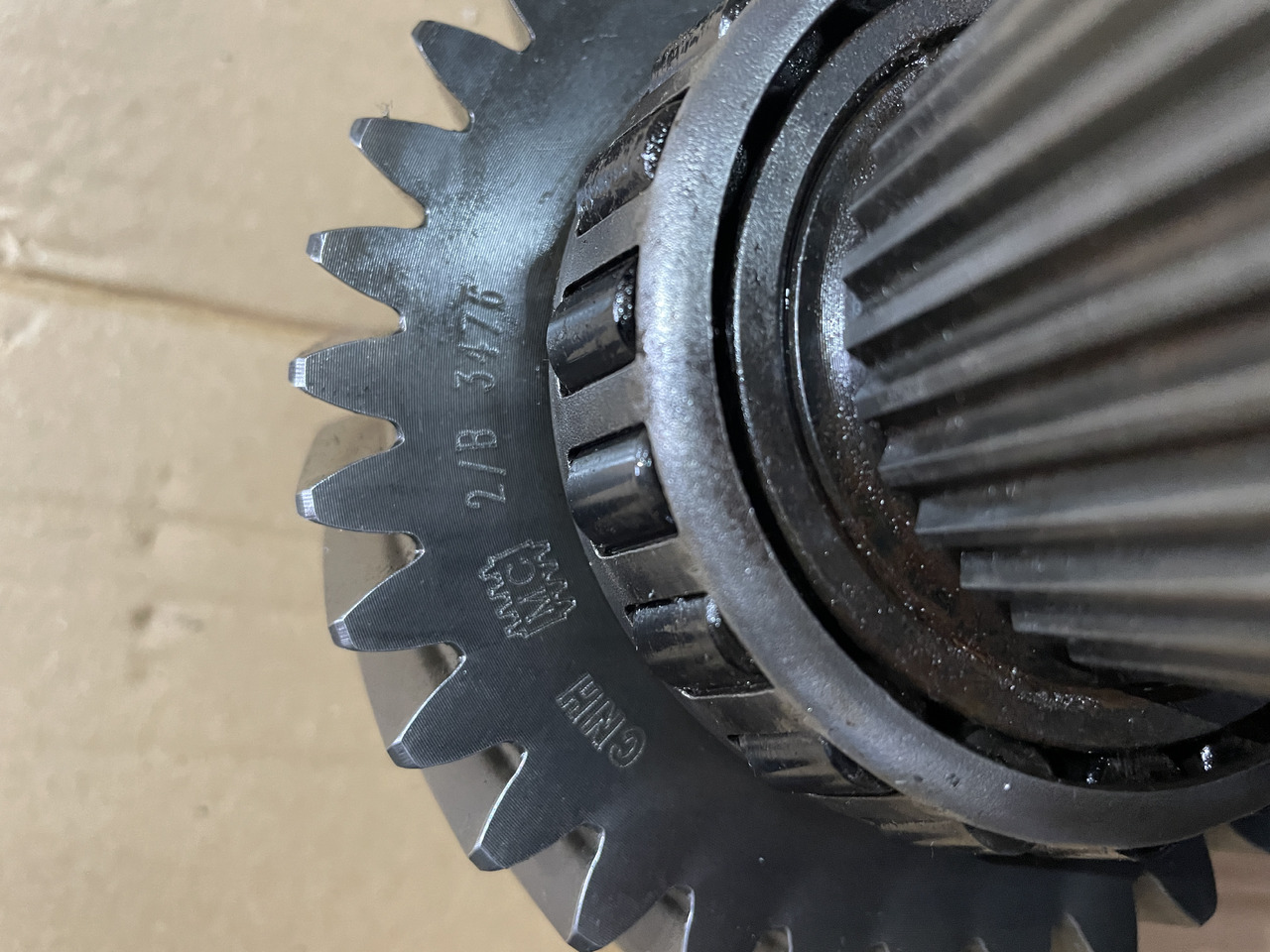 New Holland T8 Case Magnum - wałek skrzyni biegów 2/B 3476 - Käigukast ja varuosad - Põllutööseade: pilt 1 New Holland T8 Case Magnum - wałek skrzyni biegów 2/B 3476 - Käigukast ja varuosad - Põllutööseade: pilt 1