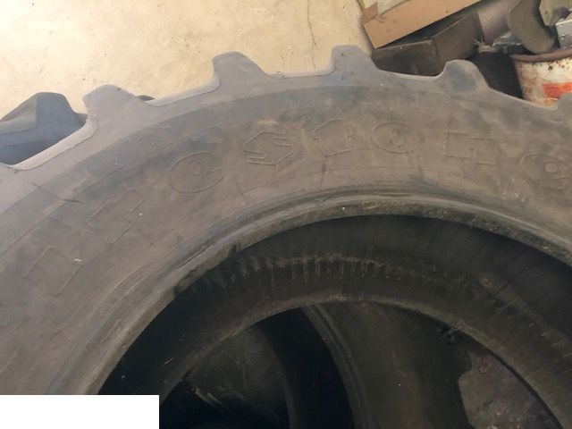 Opona 520/85R42 Firestone PERFORMER 85 20.8R42 157D/154E TL - Rehv - Põllutööseade: pilt 2 Opona 520/85R42 Firestone PERFORMER 85 20.8R42 157D/154E TL - Rehv - Põllutööseade: pilt 2