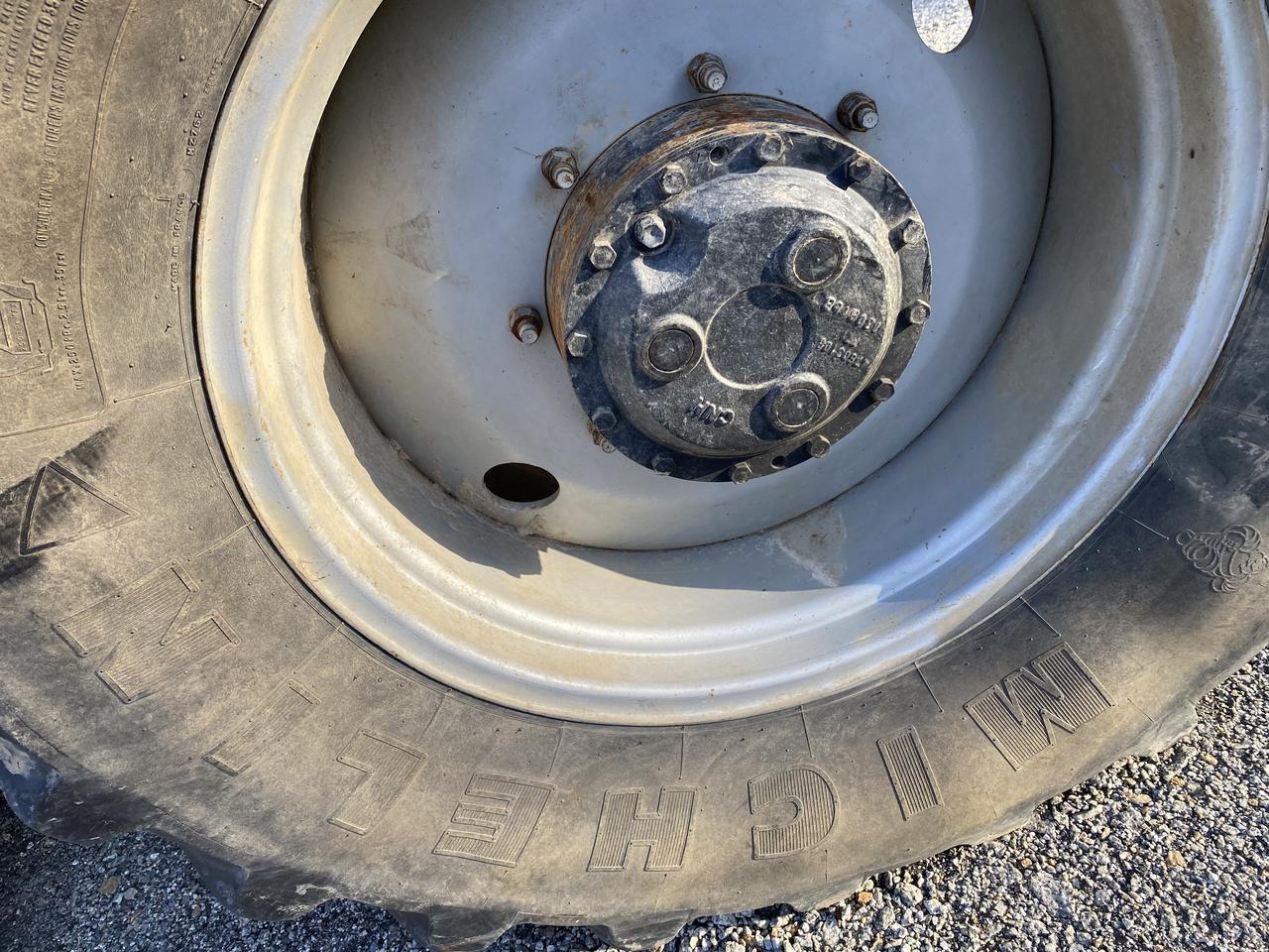 Opony Michelin 540/65R28 - Rehv - Põllutööseade: pilt 2 Opony Michelin 540/65R28 - Rehv - Põllutööseade: pilt 2