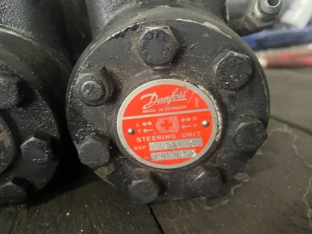 Orbitrol Massey Ferguson - Juhtimine - Veoauto: pilt 4 Orbitrol Massey Ferguson - Juhtimine - Veoauto: pilt 4
