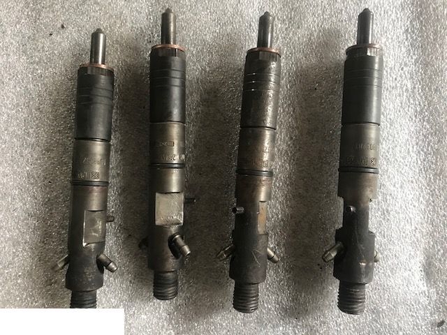 Perkins RG Delphi - Wtryskiwacze 2645K011 - Sissepritse - Põllutööseade: pilt 2 Perkins RG Delphi - Wtryskiwacze 2645K011 - Sissepritse - Põllutööseade: pilt 2