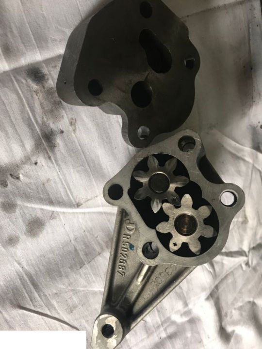 Pompa Olejowa - Silnika John Deere - RE59582 - Õlipump - Põllutööseade: pilt 1 Pompa Olejowa - Silnika John Deere - RE59582 - Õlipump - Põllutööseade: pilt 1