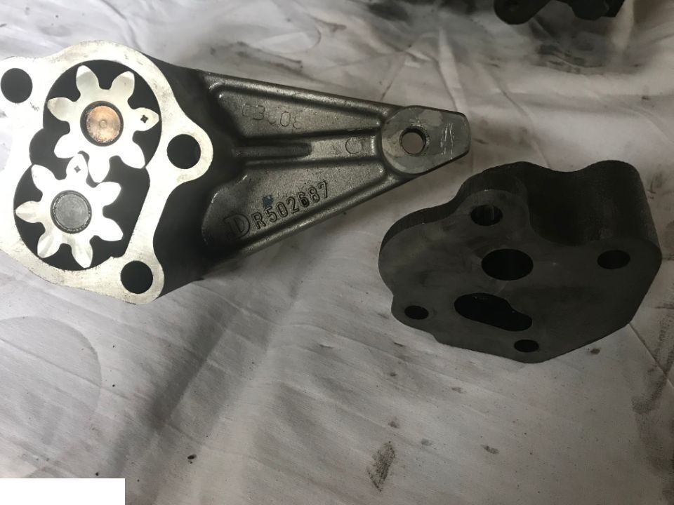 Pompa Olejowa - Silnika John Deere - RE59582 - Õlipump - Põllutööseade: pilt 2 Pompa Olejowa - Silnika John Deere - RE59582 - Õlipump - Põllutööseade: pilt 2