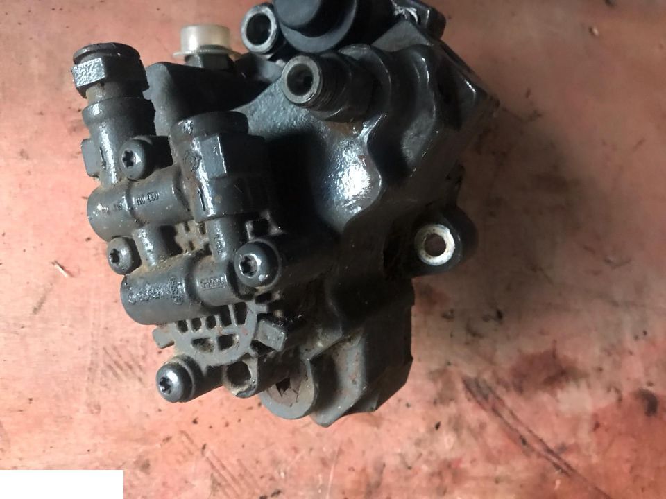Pompa Wysokiego Ciśnienia BOSCH 5801382396 - Kütusepump - Põllutööseade: pilt 3 Pompa Wysokiego Ciśnienia BOSCH 5801382396 - Kütusepump - Põllutööseade: pilt 3