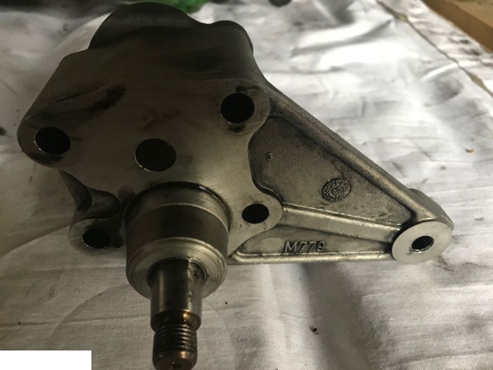 Pompa olejowa silnika John Deere 6068 , R502687 RE502269, RE504914, RE59582 - Õlipump - Põllutööseade: pilt 3 Pompa olejowa silnika John Deere 6068 , R502687 RE502269, RE504914, RE59582 - Õlipump - Põllutööseade: pilt 3