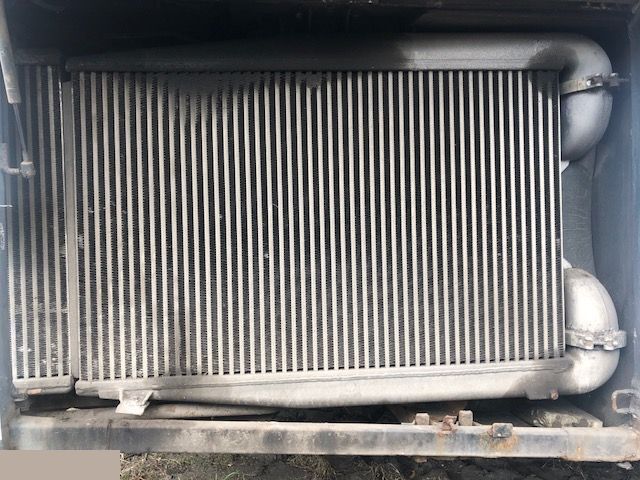 Sierra UL315 NF Intercooler - Sisejahutus - Põllutööseade: pilt 1 Sierra UL315 NF Intercooler - Sisejahutus - Põllutööseade: pilt 1