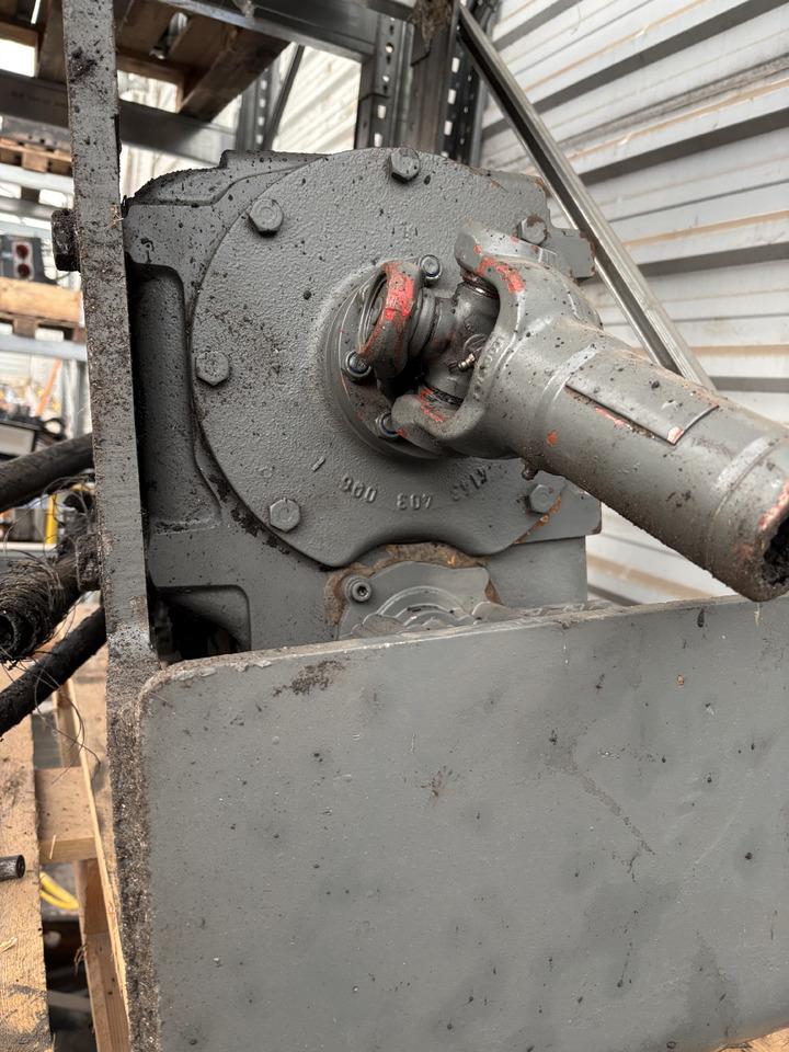 Skrzynia ZF 2HL-100 2HL100 Liebherr - Käigukast - Ehitusmasinad: pilt 3 Skrzynia ZF 2HL-100 2HL100 Liebherr - Käigukast - Ehitusmasinad: pilt 3