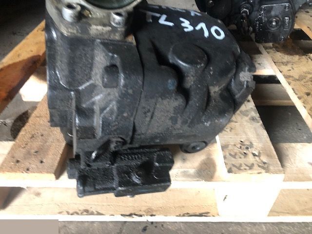 Terex TL 310 - Pompa Hydrauliki Sauer Danfoss ERR100 - Hüdrauliline pump - Põllutööseade: pilt 1 Terex TL 310 - Pompa Hydrauliki Sauer Danfoss ERR100 - Hüdrauliline pump - Põllutööseade: pilt 1