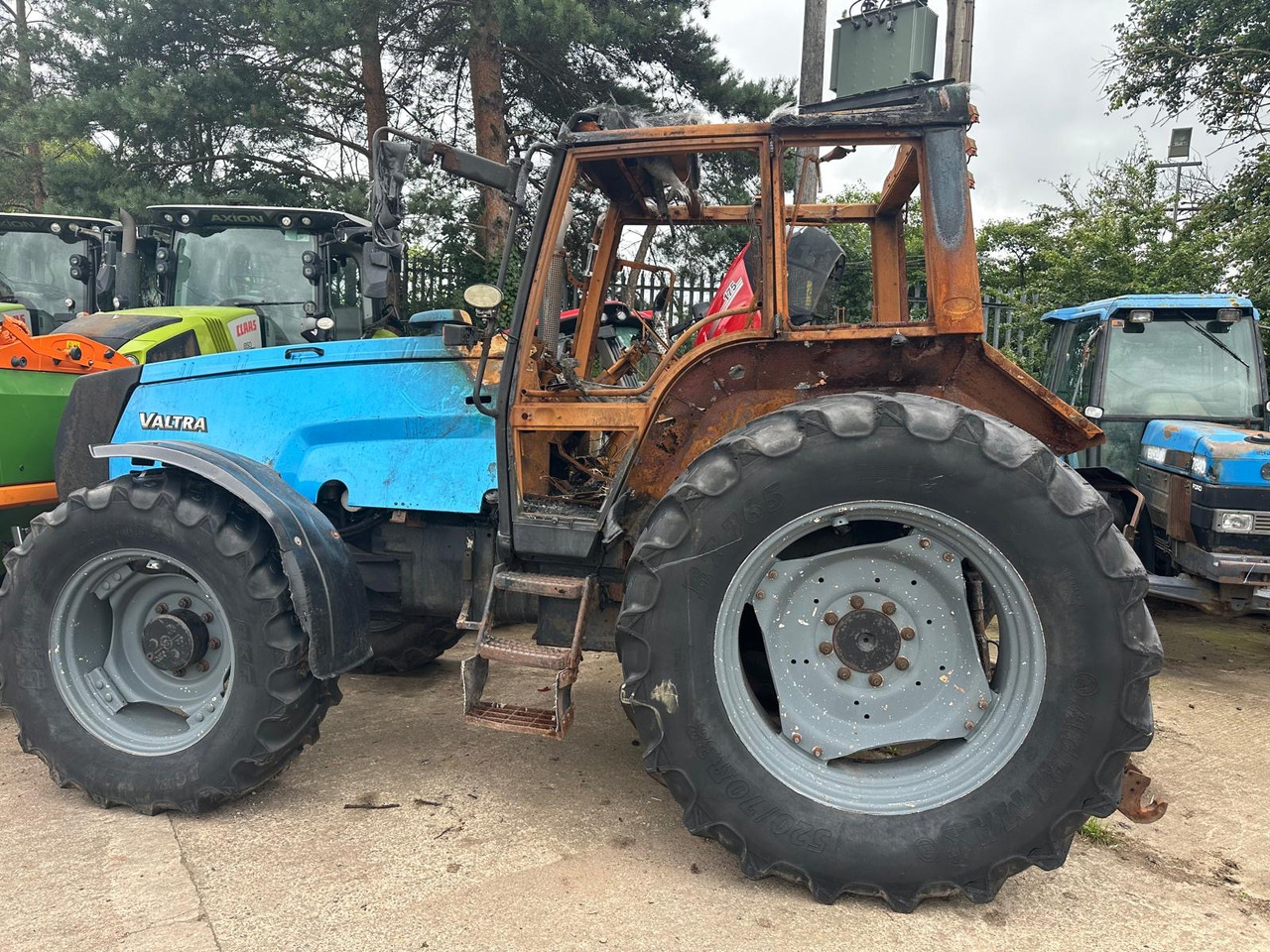 Valtra 8150 8150-4 - cała na części - Traktor: pilt 1 Valtra 8150 8150-4 - cała na części - Traktor: pilt 1