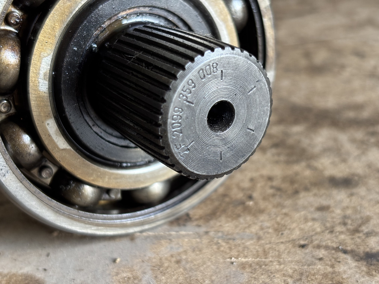 Wał odbioru Mocy ZF 2099359004 2099359008 - Jõuülekanne - Põllutööseade: pilt 5 Wał odbioru Mocy ZF 2099359004 2099359008 - Jõuülekanne - Põllutööseade: pilt 5