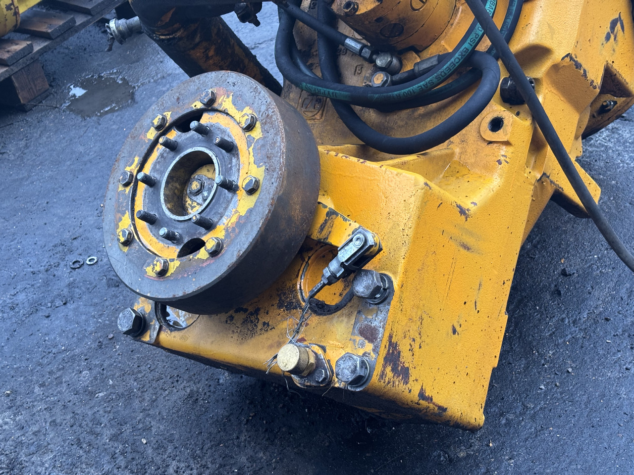 ZF 4WG180 4 WG 180 Skrzynia biegów 4WG150 4WG160 4WG190 Betonomieszarka - Käigukast - Põllutööseade: pilt 2 ZF 4WG180 4 WG 180 Skrzynia biegów 4WG150 4WG160 4WG190 Betonomieszarka - Käigukast - Põllutööseade: pilt 2