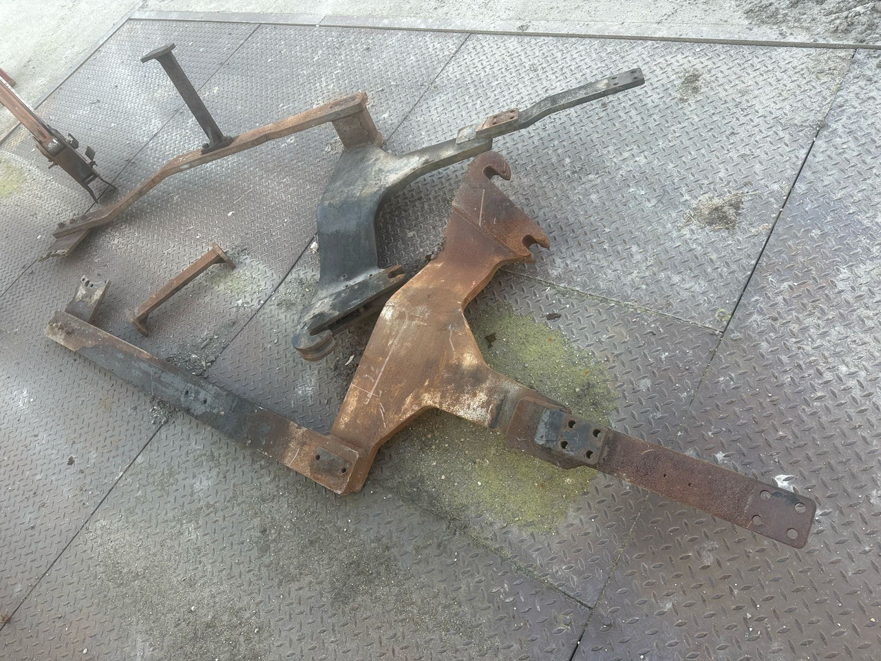 Zetor TL - TUR ładowacz czołowy + mocowania - Esilaadur traktorile: pilt 4 Zetor TL - TUR ładowacz czołowy + mocowania - Esilaadur traktorile: pilt 4