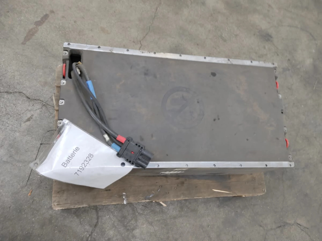 BMZ Battery 48V 268Ah 13,10kw - Aku - Materjali käitlemise seade: pilt 4 BMZ Battery 48V 268Ah 13,10kw - Aku - Materjali käitlemise seade: pilt 4