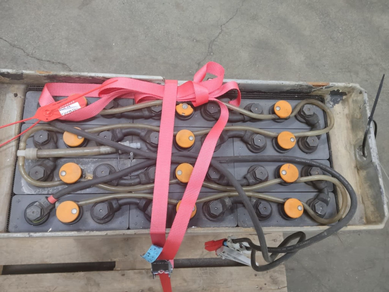 Battery 24V 465Ah - Aku - Materjali käitlemise seade: pilt 4 Battery 24V 465Ah - Aku - Materjali käitlemise seade: pilt 4