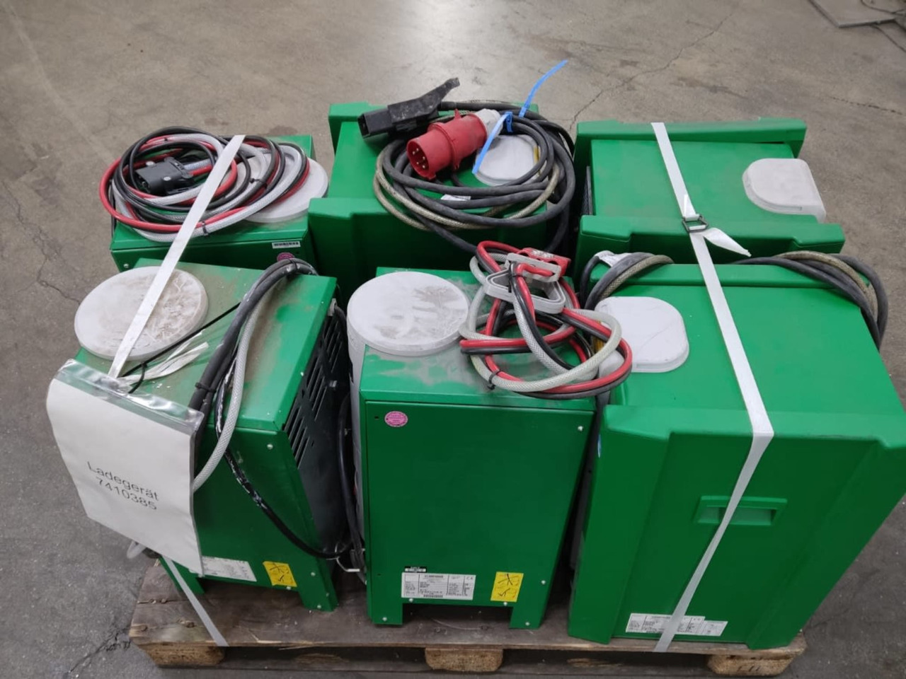 Battery Charger Package 6 pieces - Elektrisüsteem - Materjali käitlemise seade: pilt 4 Battery Charger Package 6 pieces - Elektrisüsteem - Materjali käitlemise seade: pilt 4