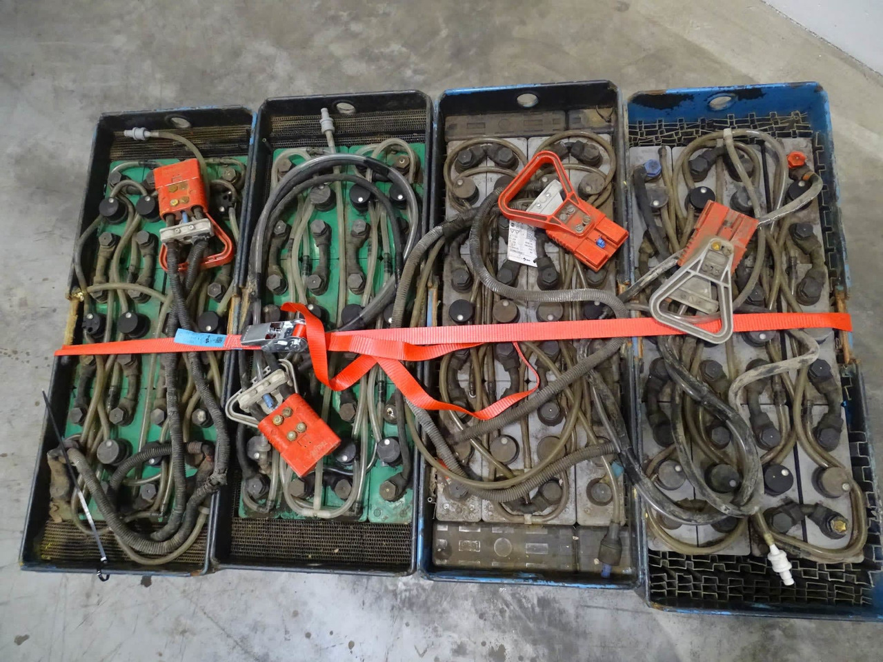 Battery package 4x pieces - Aku - Materjali käitlemise seade: pilt 4 Battery package 4x pieces - Aku - Materjali käitlemise seade: pilt 4