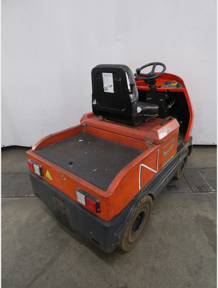 Bradshaw T800 - Puksiirtraktor: pilt 2 Bradshaw T800 - Puksiirtraktor: pilt 2