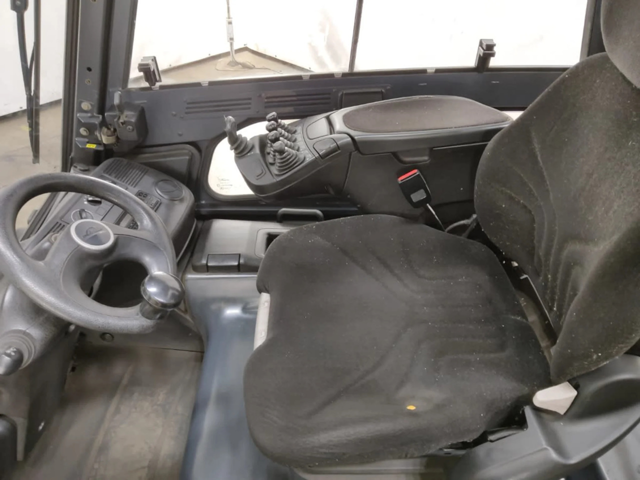 Linde E30HL-01/600 - Elektritõstuk: pilt 3 Linde E30HL-01/600 - Elektritõstuk: pilt 3