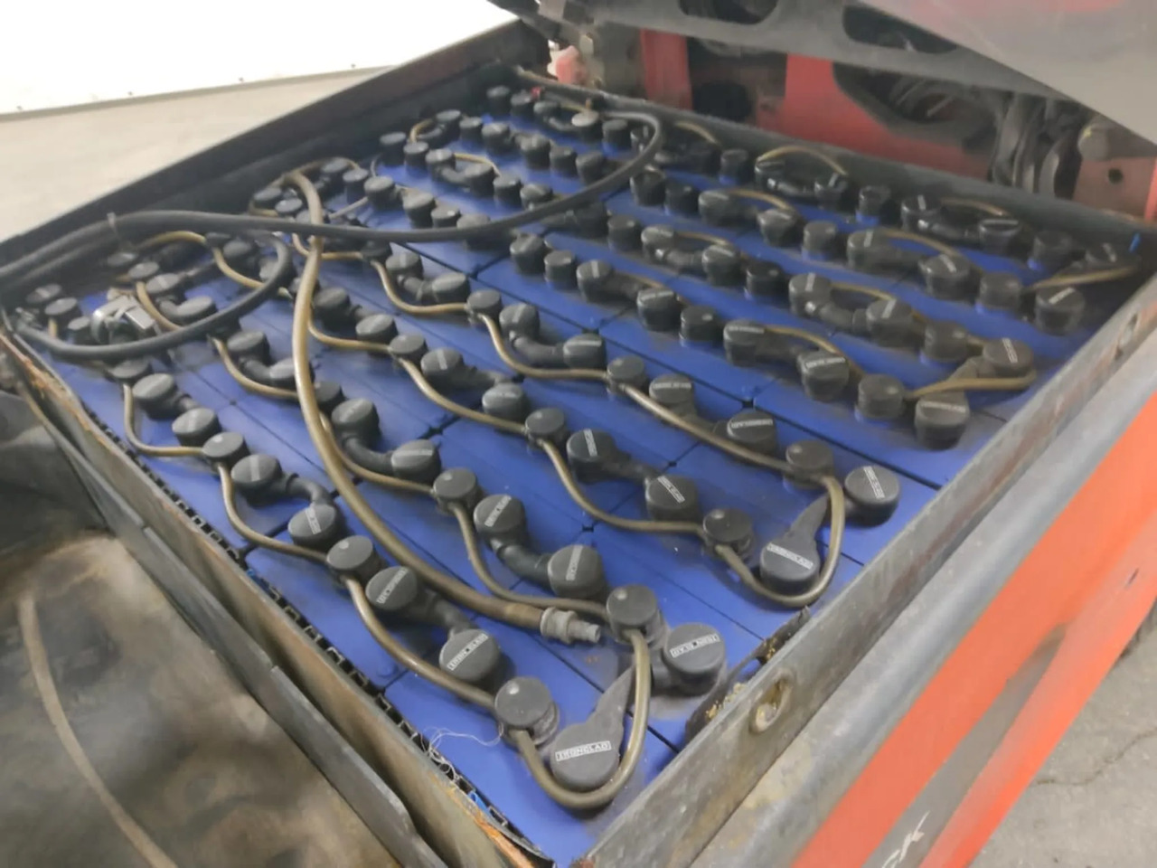 Linde E30L-01 - Elektritõstuk: pilt 4 Linde E30L-01 - Elektritõstuk: pilt 4