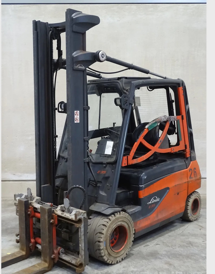 Linde E35L - Elektritõstuk: pilt 1 Linde E35L - Elektritõstuk: pilt 1