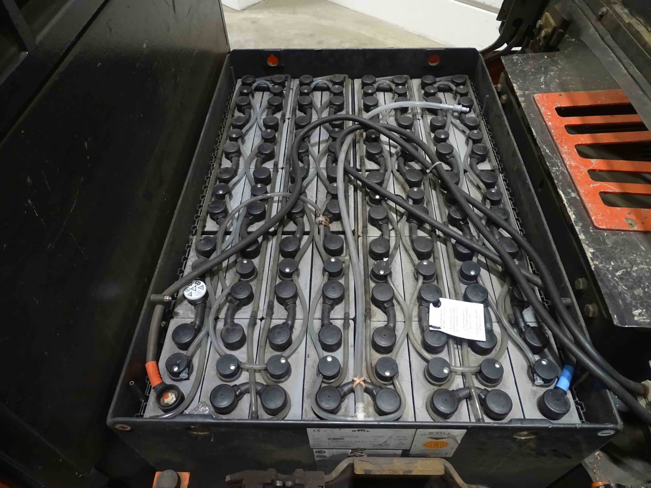 Linde P250 - Puksiirtraktor: pilt 4 Linde P250 - Puksiirtraktor: pilt 4