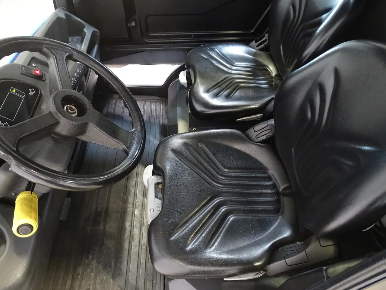 Linde P250 - Puksiirtraktor: pilt 3 Linde P250 - Puksiirtraktor: pilt 3