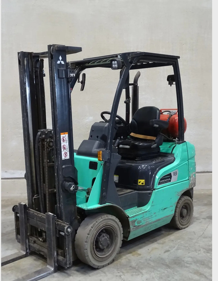 Mitsubishi FG18NT - Gaasitõstuk: pilt 1 Mitsubishi FG18NT - Gaasitõstuk: pilt 1