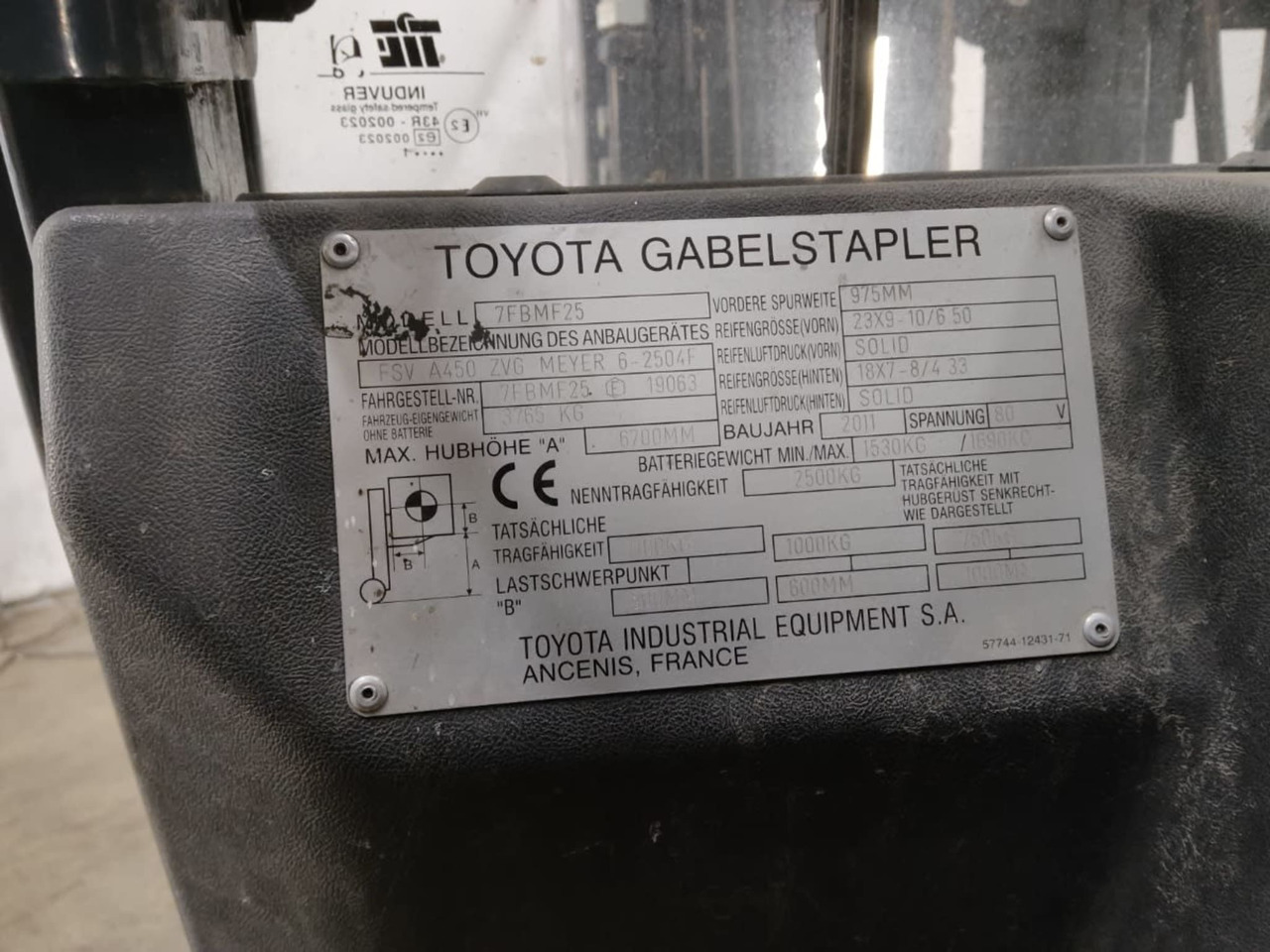Package 5: TOYOTA 7FBMF25 & 7FBMF30 - Elektritõstuk: pilt 3 Package 5: TOYOTA 7FBMF25 & 7FBMF30 - Elektritõstuk: pilt 3