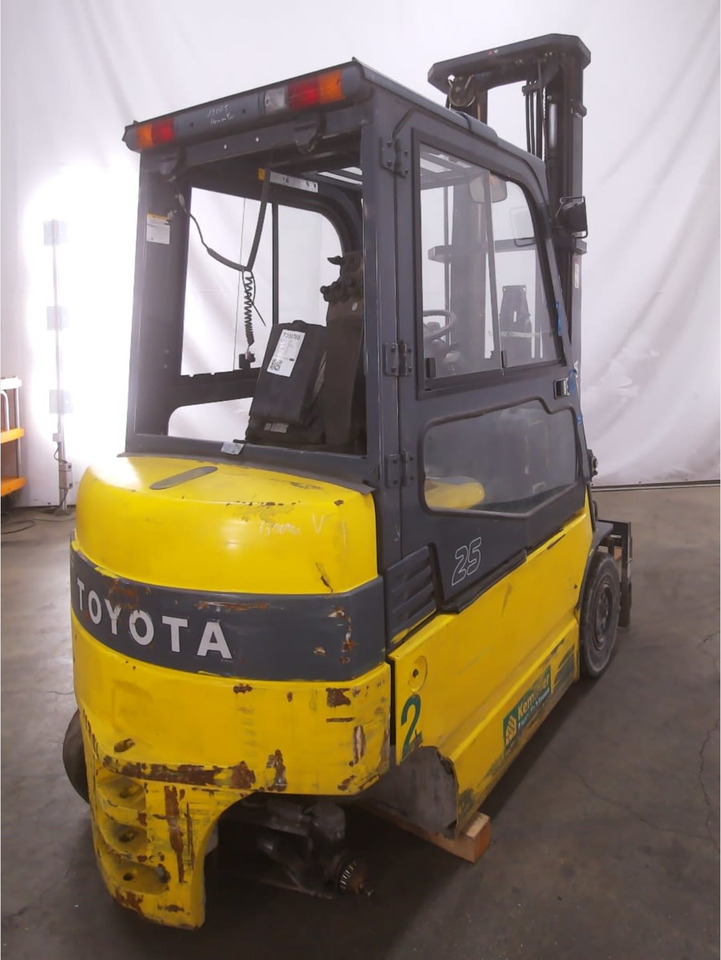 Package 5: TOYOTA 7FBMF25 & 7FBMF30 - Elektritõstuk: pilt 4 Package 5: TOYOTA 7FBMF25 & 7FBMF30 - Elektritõstuk: pilt 4