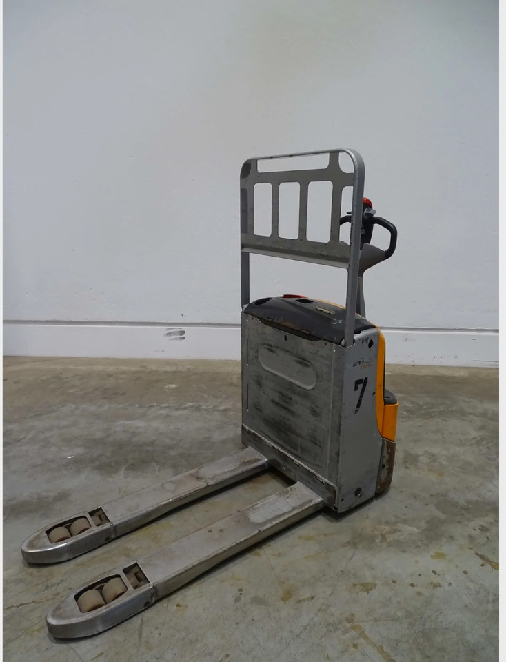 STILL EXU16 - Kaubaaluste tõstuk: pilt 1 STILL EXU16 - Kaubaaluste tõstuk: pilt 1