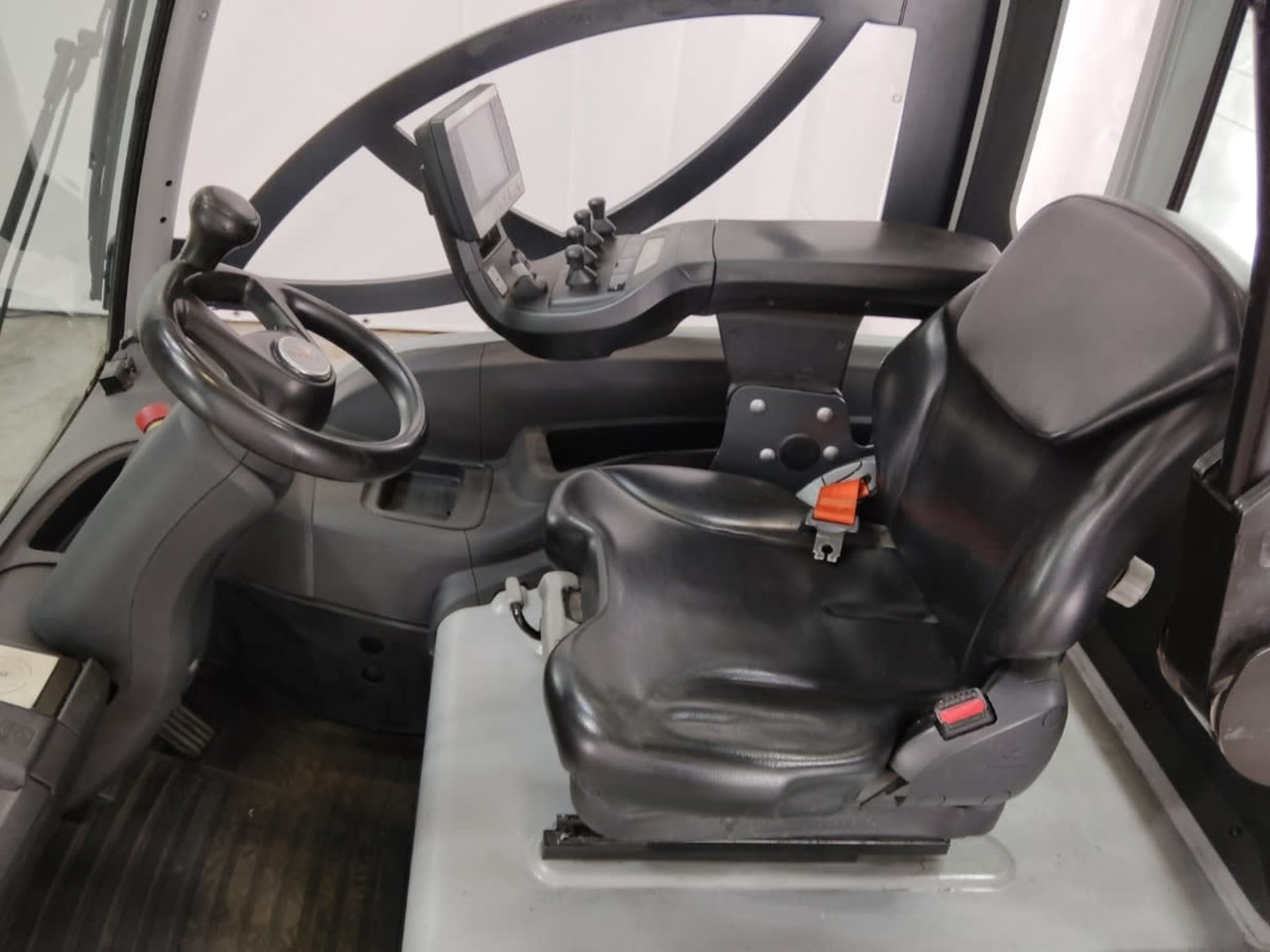 STILL RX60-30 - Elektritõstuk: pilt 4 STILL RX60-30 - Elektritõstuk: pilt 4