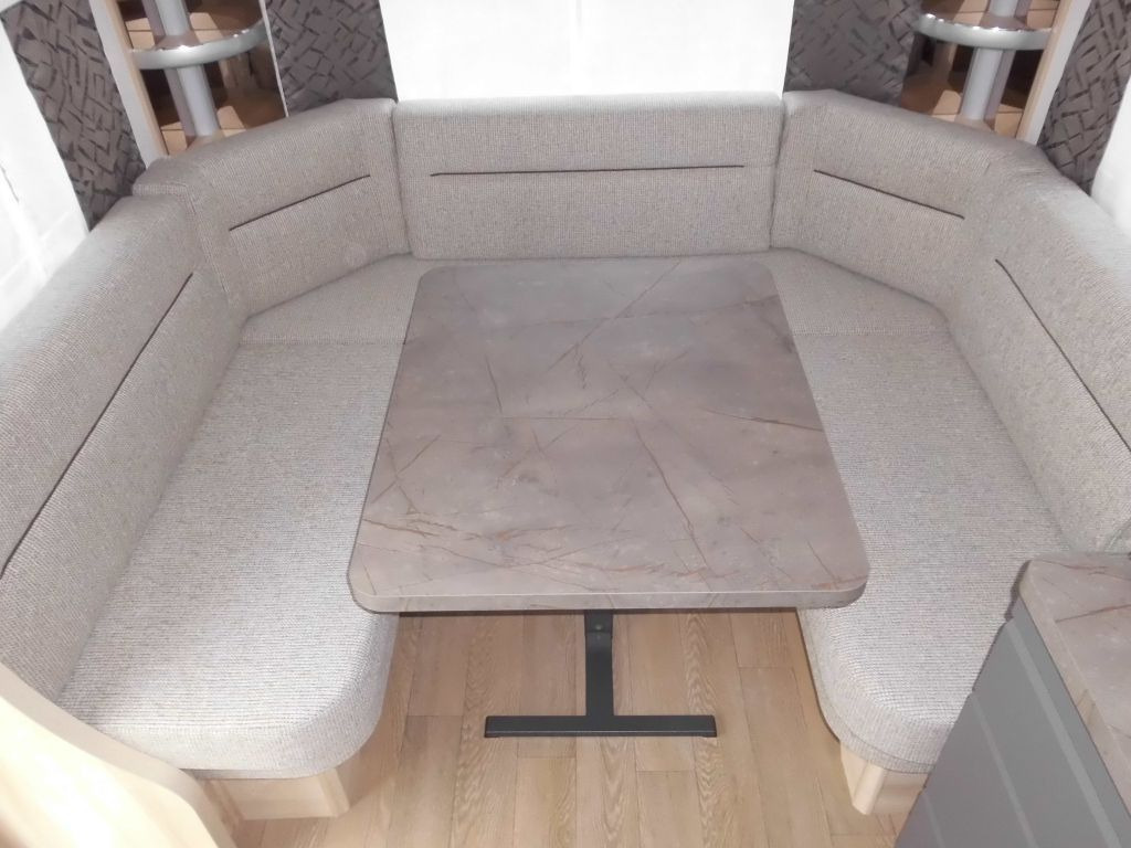 Hobby De Luxe 515 UHL mit Extras, Lagerabverkauf! - Haagissuvila: pilt 5 Hobby De Luxe 515 UHL mit Extras, Lagerabverkauf! - Haagissuvila: pilt 5