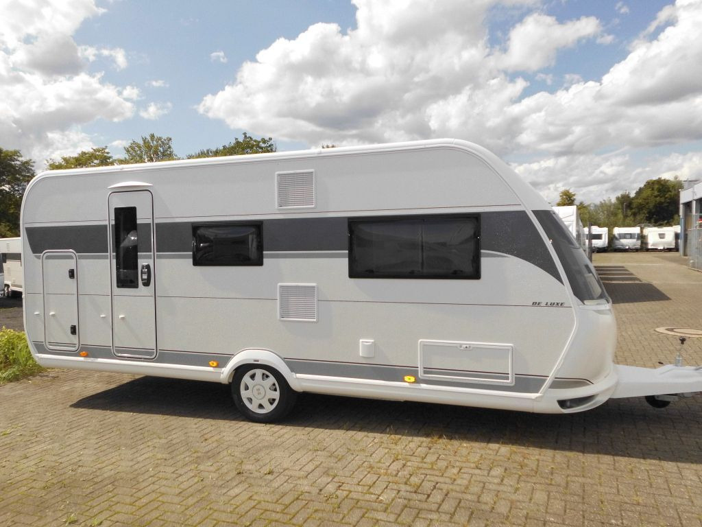 Hobby De Luxe 540 KMFe 2026 GARAGE AUTARK 1800kg. - Haagissuvila: pilt 1 Hobby De Luxe 540 KMFe 2026 GARAGE AUTARK 1800kg. - Haagissuvila: pilt 1