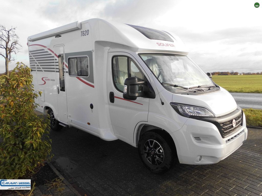 Solifer Emotion 620 DB Premium 2024 mit Hubbett - Poolintegreeritud matkaauto: pilt 1 Solifer Emotion 620 DB Premium 2024 mit Hubbett - Poolintegreeritud matkaauto: pilt 1