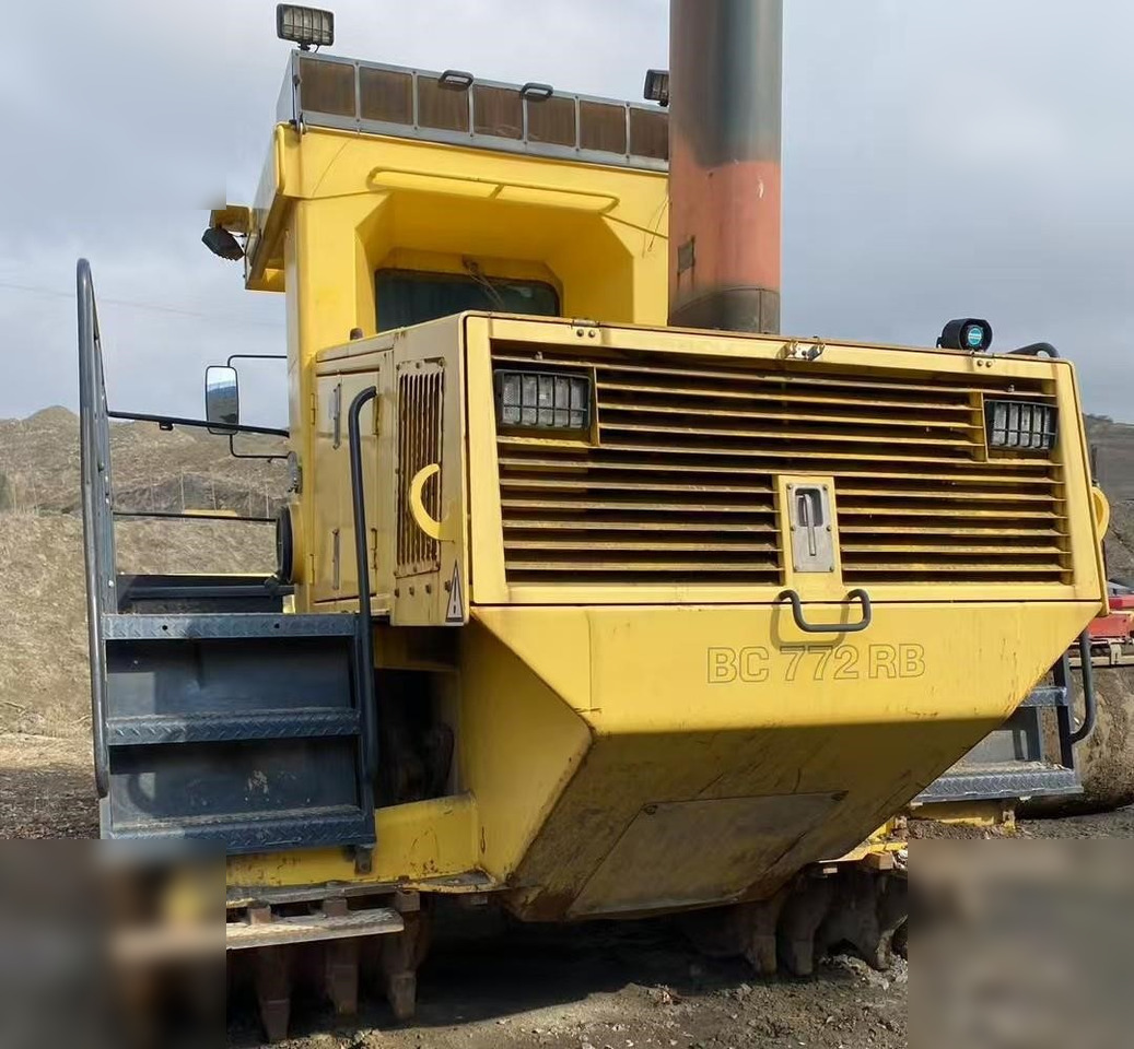 2003 BOMAG BC772RB - Tihendaja: pilt 1 2003 BOMAG BC772RB - Tihendaja: pilt 1