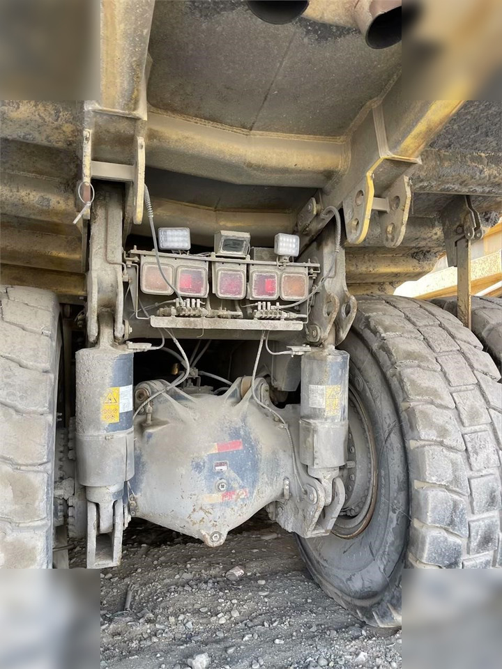 2011 KOMATSU HD465-7 - Kastiga kallur/ Kiviveoauto: pilt 4 2011 KOMATSU HD465-7 - Kastiga kallur/ Kiviveoauto: pilt 4