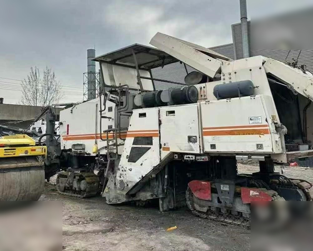 2011 WIRTGEN W2100 - Külmhöövel: pilt 1 2011 WIRTGEN W2100 - Külmhöövel: pilt 1