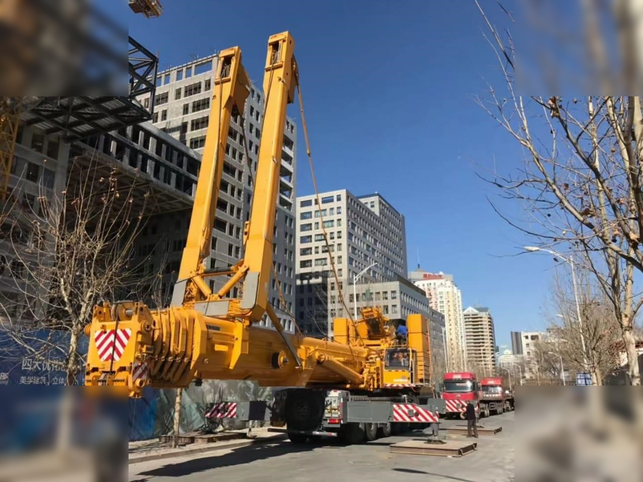 2012 LIEBHERR LTM1500-8.1 - Maastikukraana: pilt 1 2012 LIEBHERR LTM1500-8.1 - Maastikukraana: pilt 1