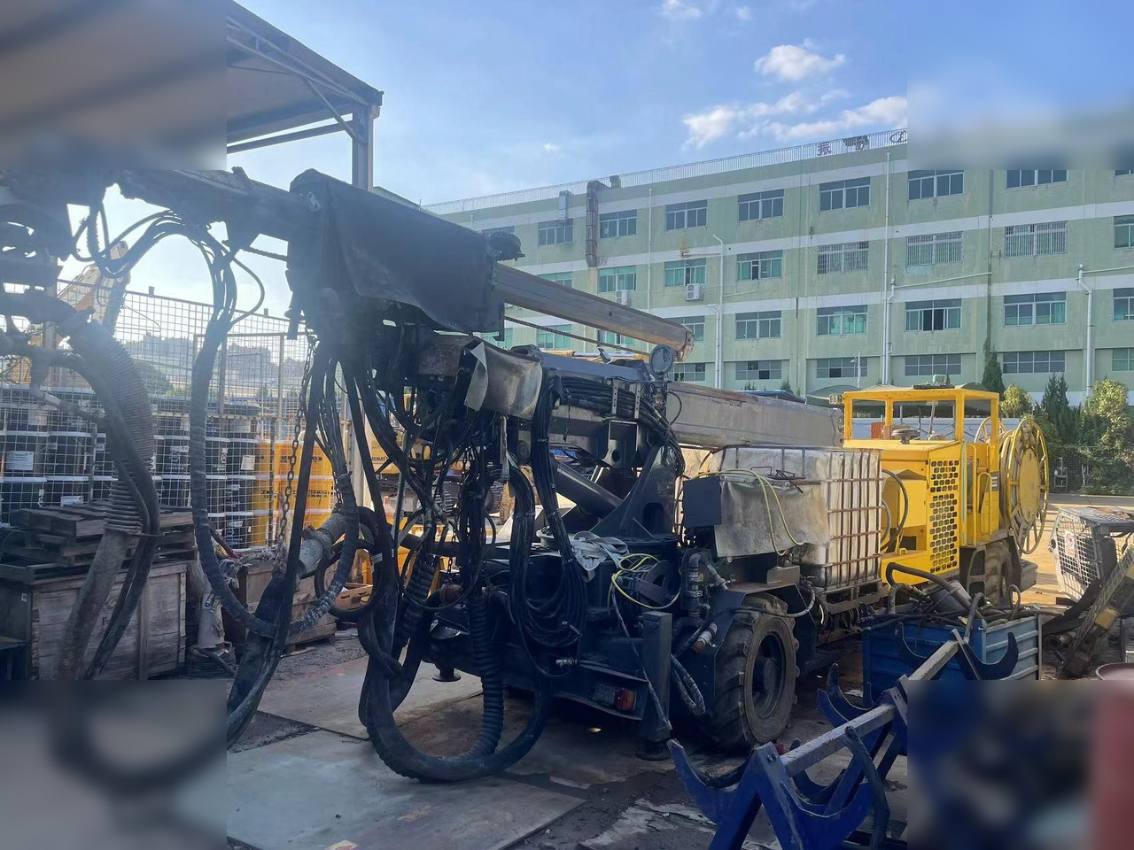 2016 EPIROC MEYCO ME5 - Tunneli sisetreimismasin: pilt 4 2016 EPIROC MEYCO ME5 - Tunneli sisetreimismasin: pilt 4