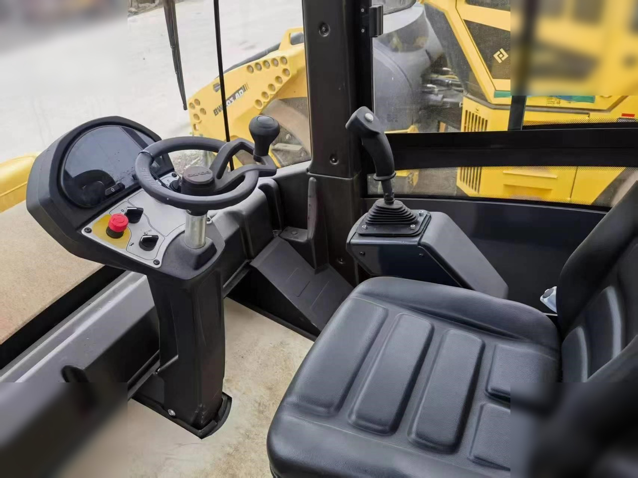2023 BOMAG BW226-5 CL - Tihendaja: pilt 2 2023 BOMAG BW226-5 CL - Tihendaja: pilt 2