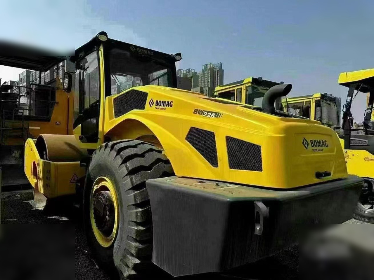 2023 BOMAG BW226-5 CL - Tihendaja: pilt 1 2023 BOMAG BW226-5 CL - Tihendaja: pilt 1