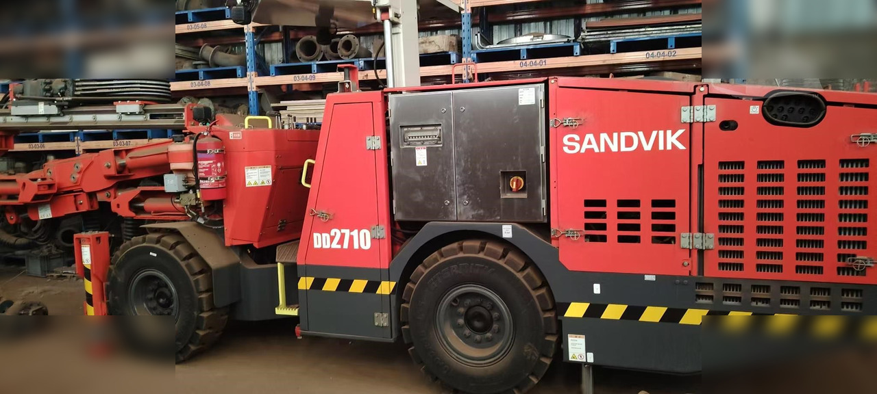 2023 SANDVIK DD2710 - Suunatav sisetreimismasin: pilt 1 2023 SANDVIK DD2710 - Suunatav sisetreimismasin: pilt 1