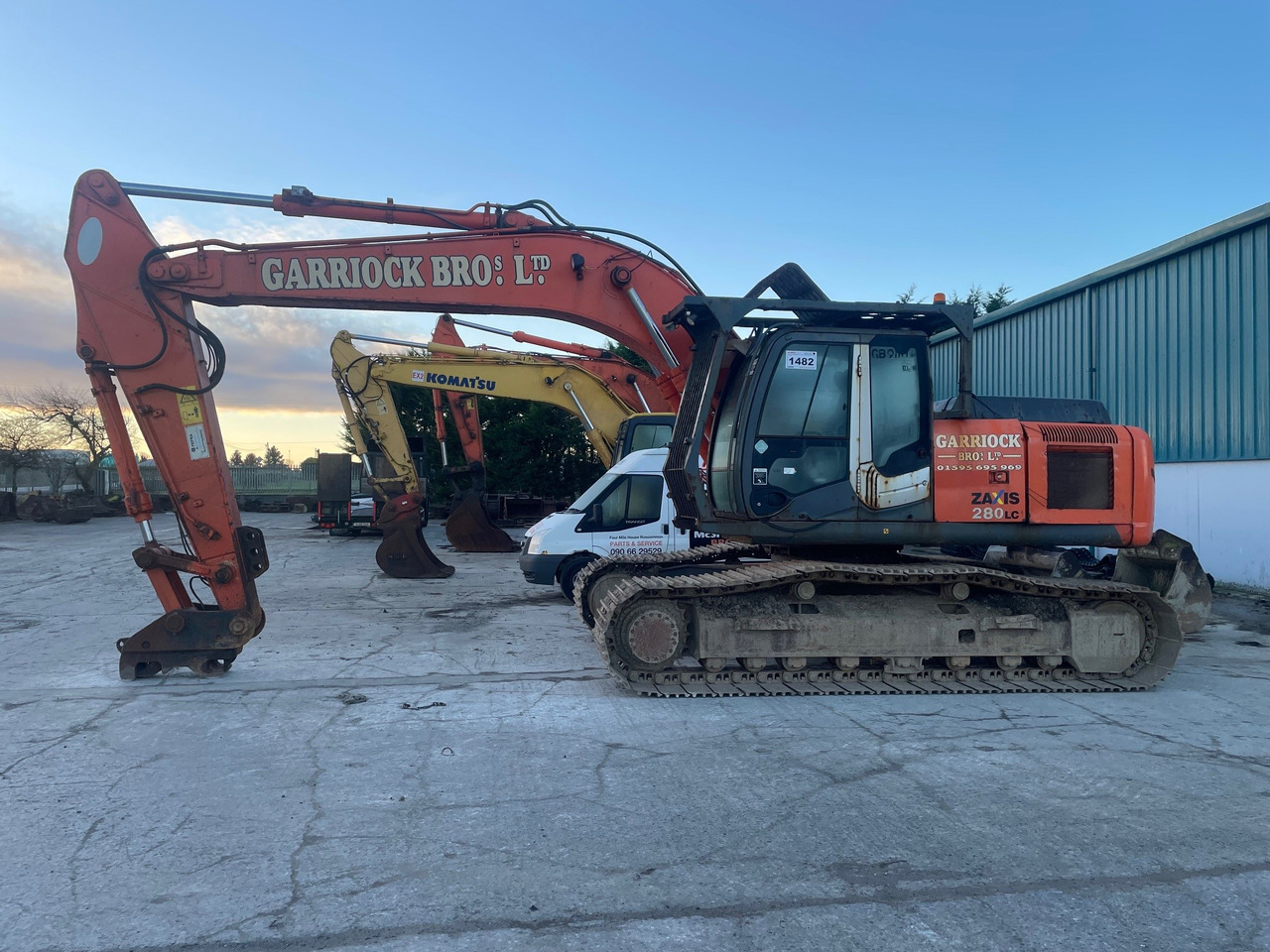 HITACHI ZX280LC-3 - Ehitusmasinad - Lintekskavaator: pilt 1 HITACHI ZX280LC-3 - Ehitusmasinad - Lintekskavaator: pilt 1