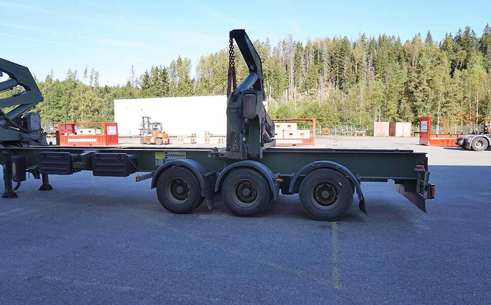 Hammar 195 S, Sideloader, 33 tonnes SWL (20'-40') - Konteinerveduk/ Tõstukiga poolhaagis: pilt 5 Hammar 195 S, Sideloader, 33 tonnes SWL (20'-40') - Konteinerveduk/ Tõstukiga poolhaagis: pilt 5